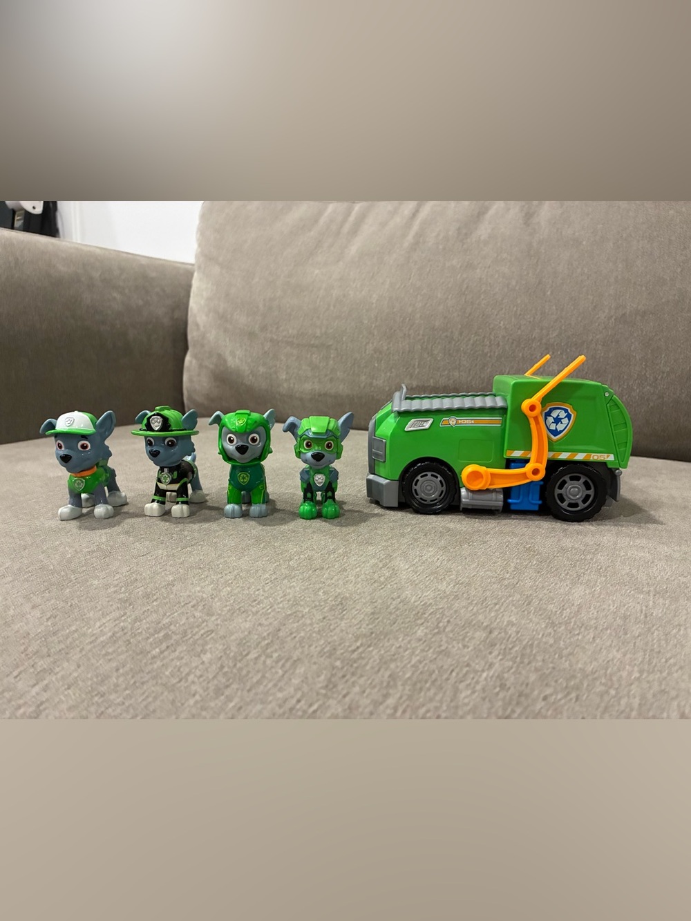 PAW Patrol Green Rescue Vehicle and 3 Green Pup Figures & singular Marshall